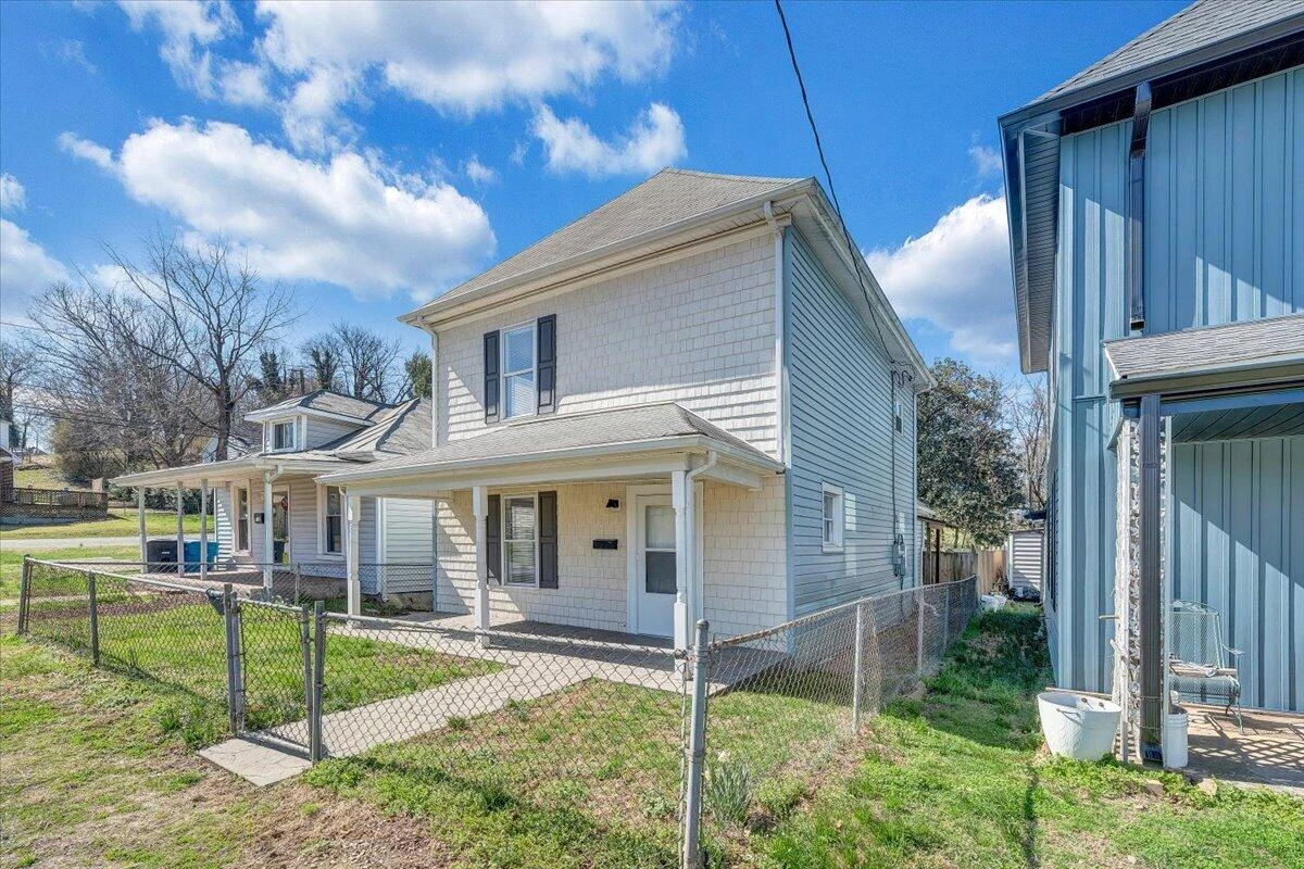 117 16th ST - Photo 40