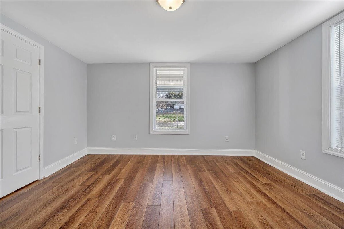 117 16th ST - Photo 6