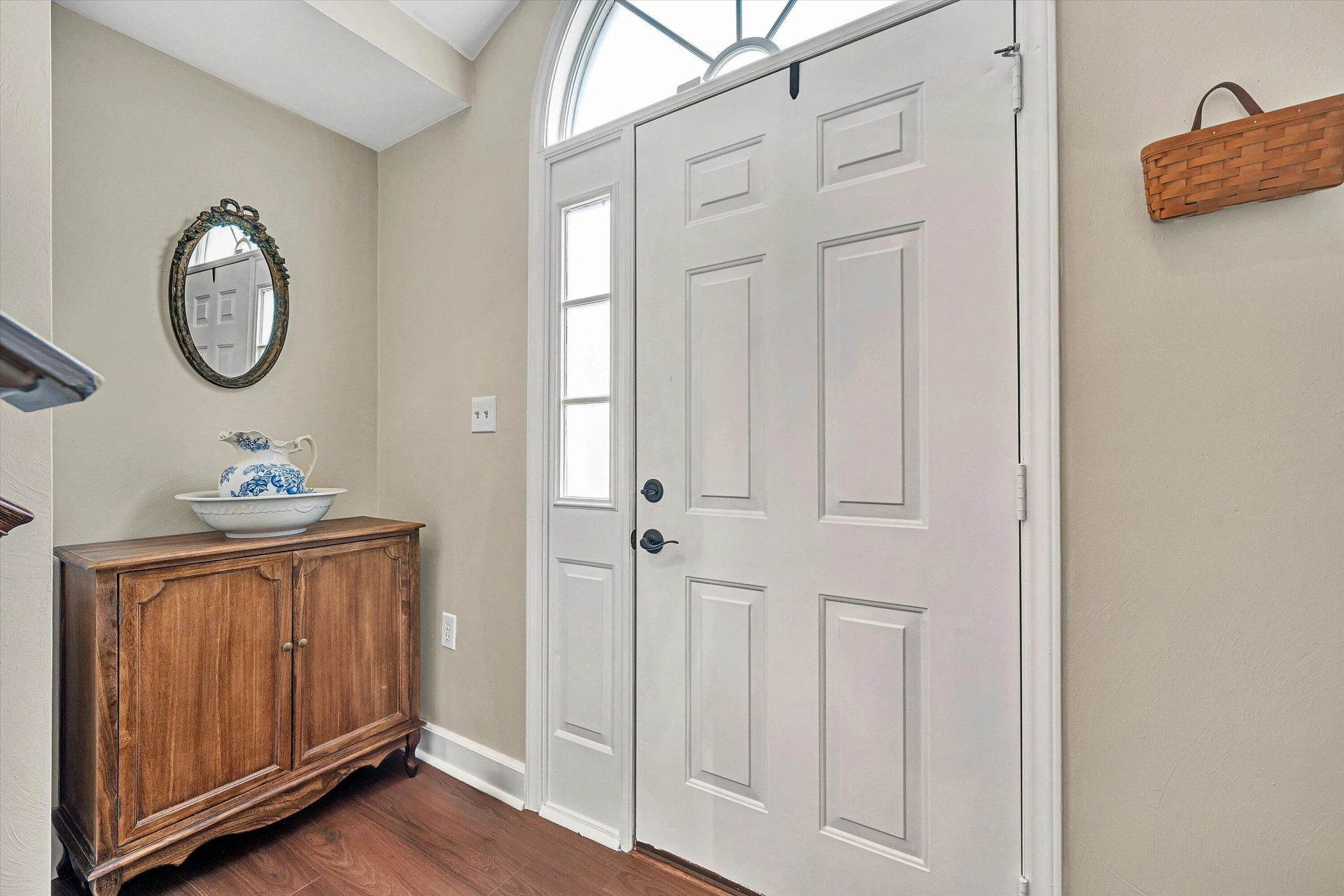 5181 Crumpacker DR - Photo 8