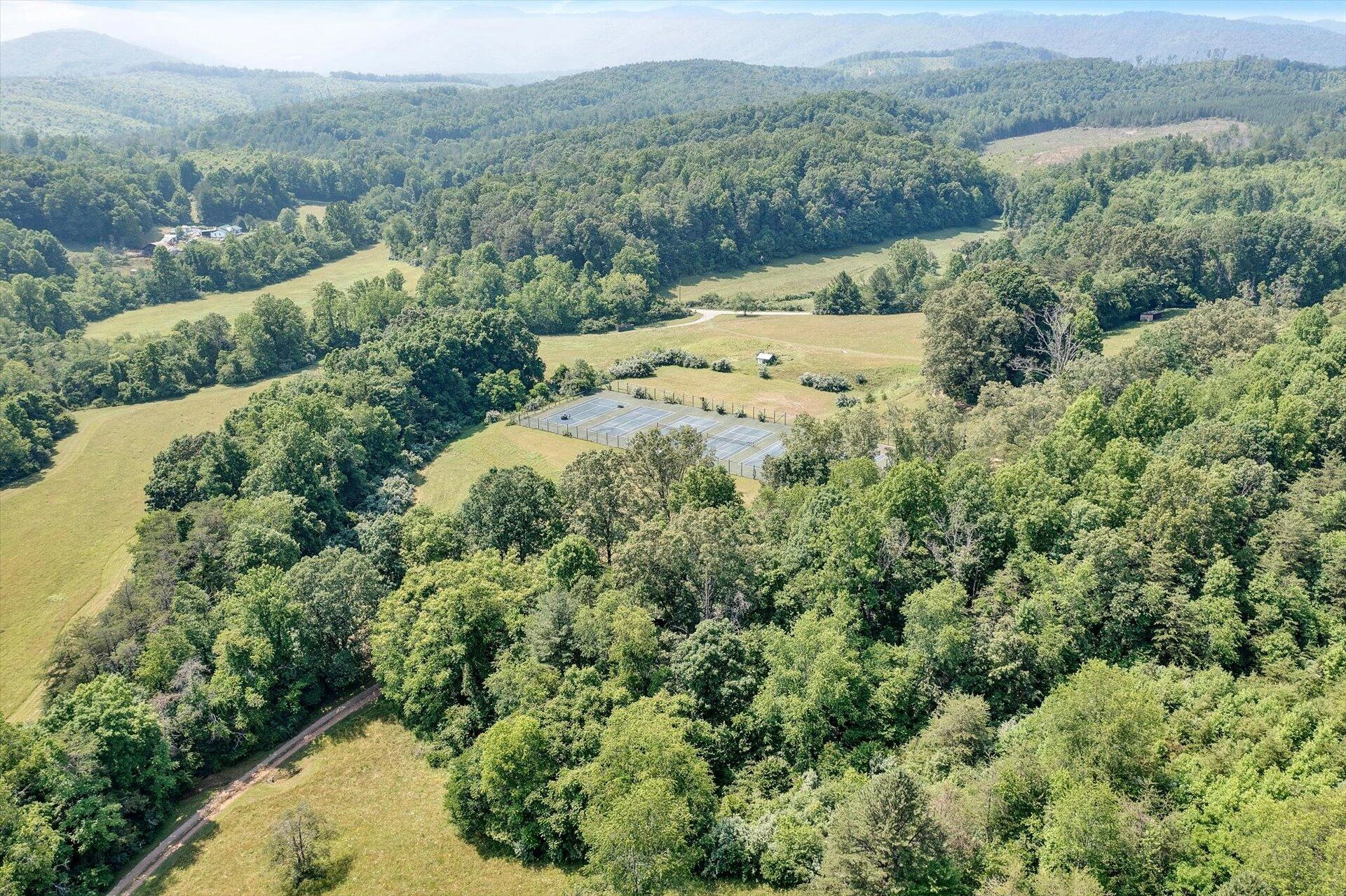 2446 DEER RUN RD - Photo 14