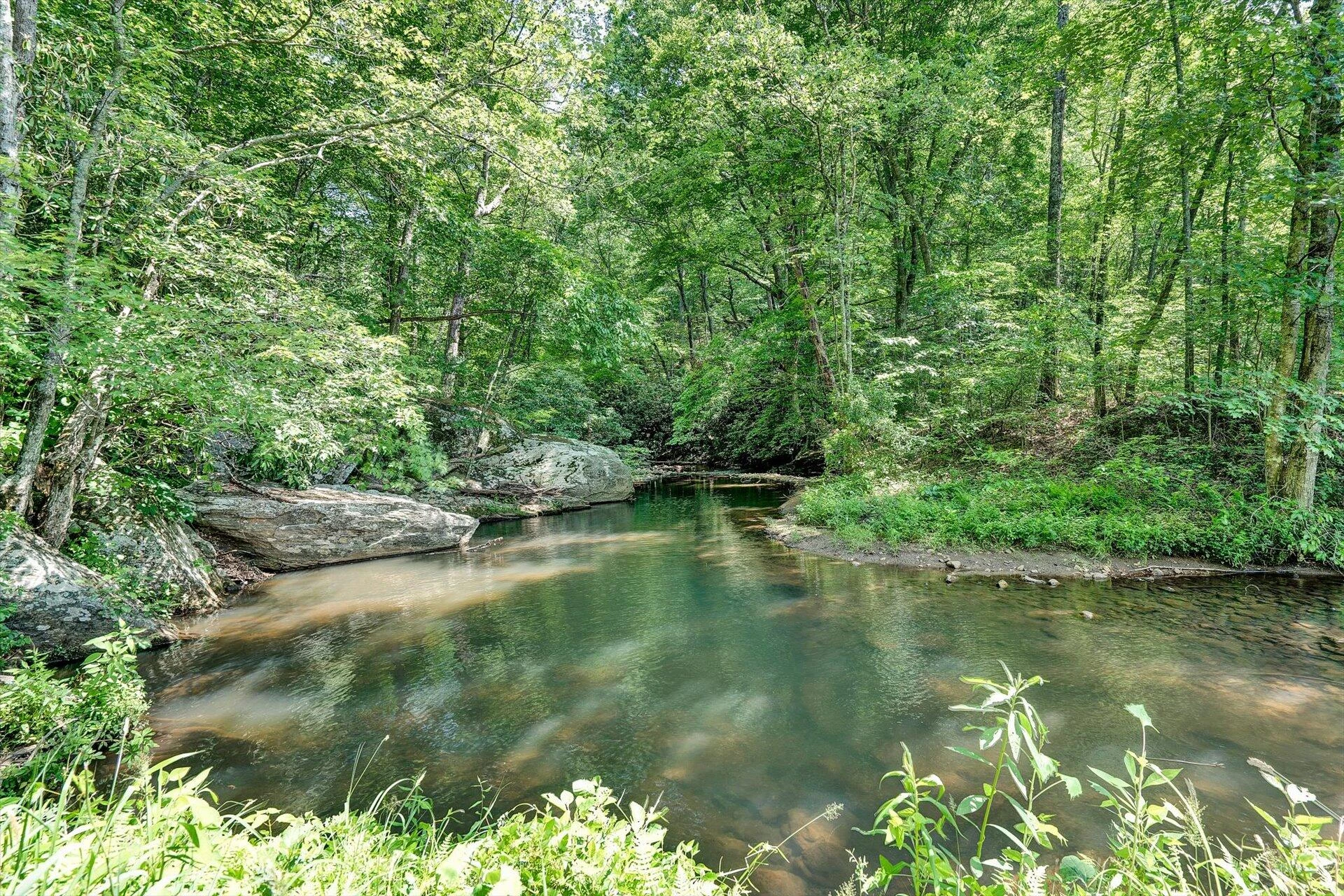 2446 DEER RUN RD - Photo 32
