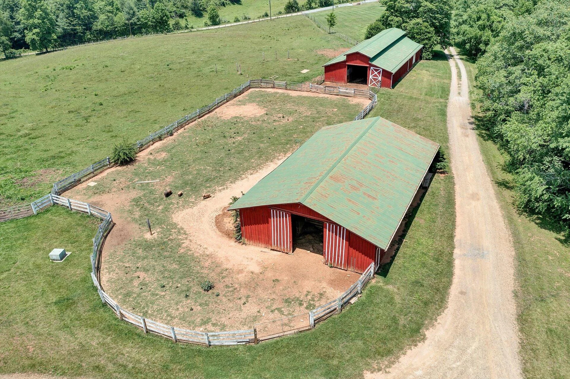 2446 DEER RUN RD - Photo 13