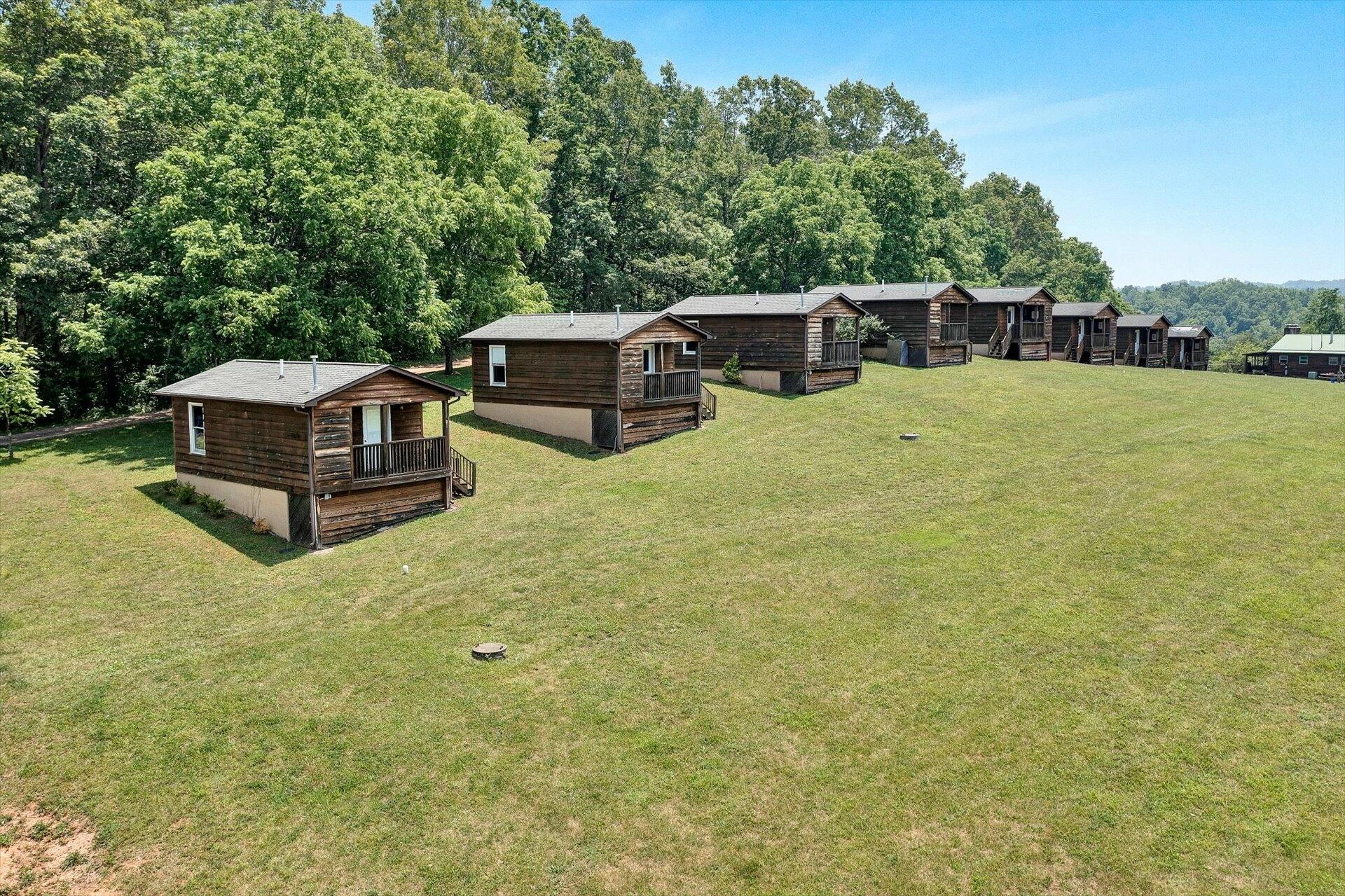 2446 DEER RUN RD - Photo 4