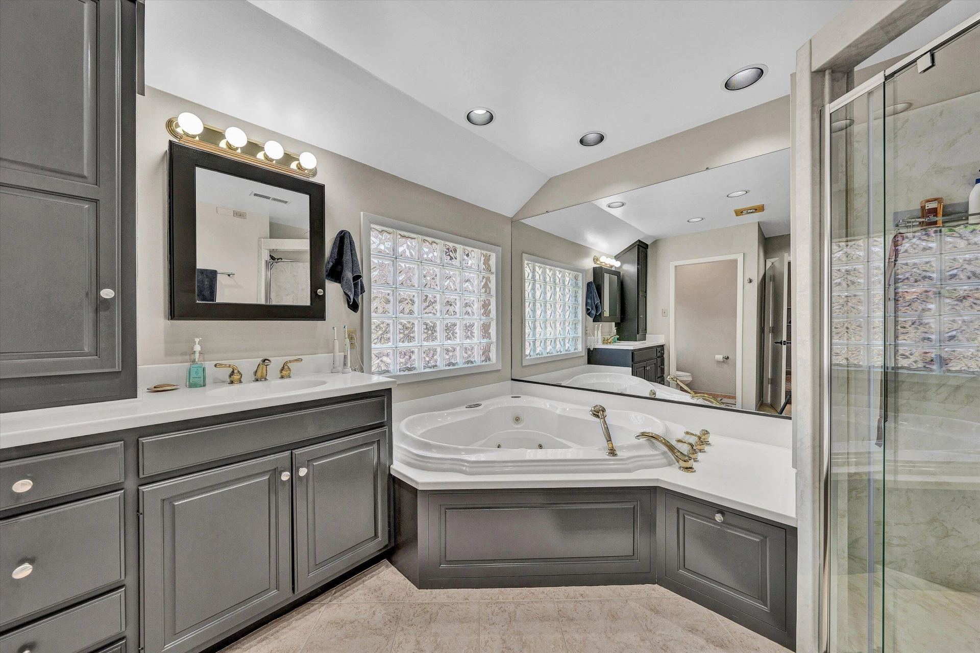 5157 Remington RD - Photo 33