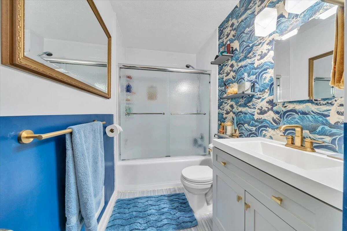139 Hurst AVE - Photo 21