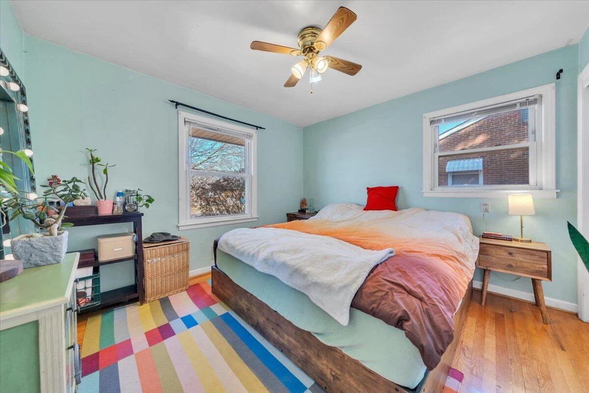 139 Hurst AVE - Photo 22