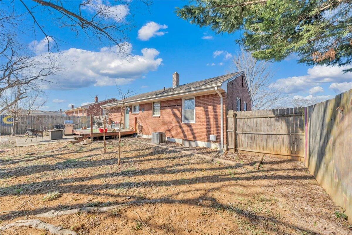 139 Hurst AVE - Photo 46