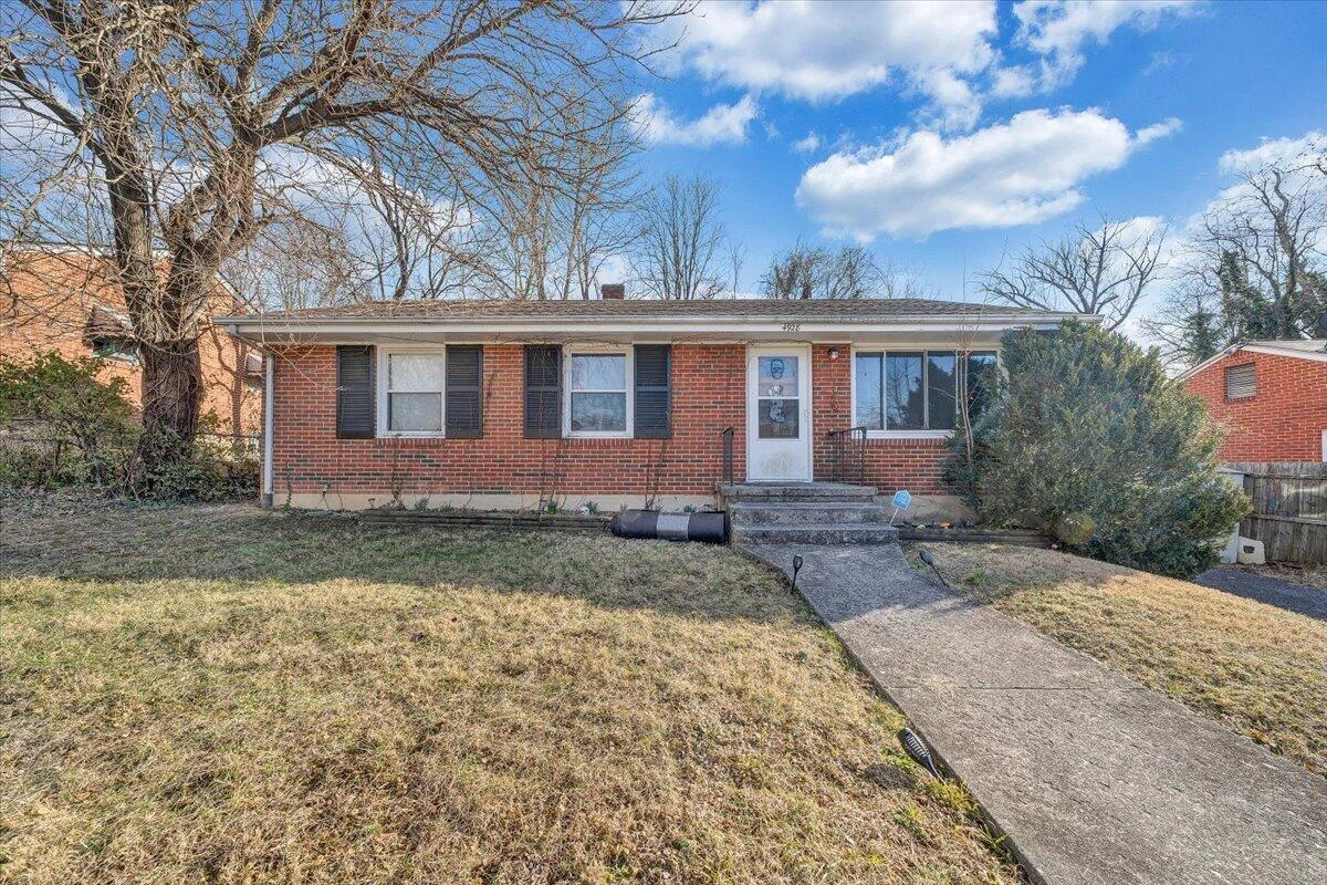 4928 Rowe Ridge RD
