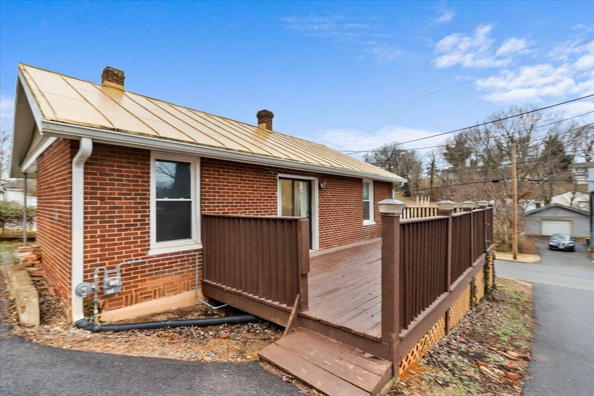 453 Dale AVE - Photo 10