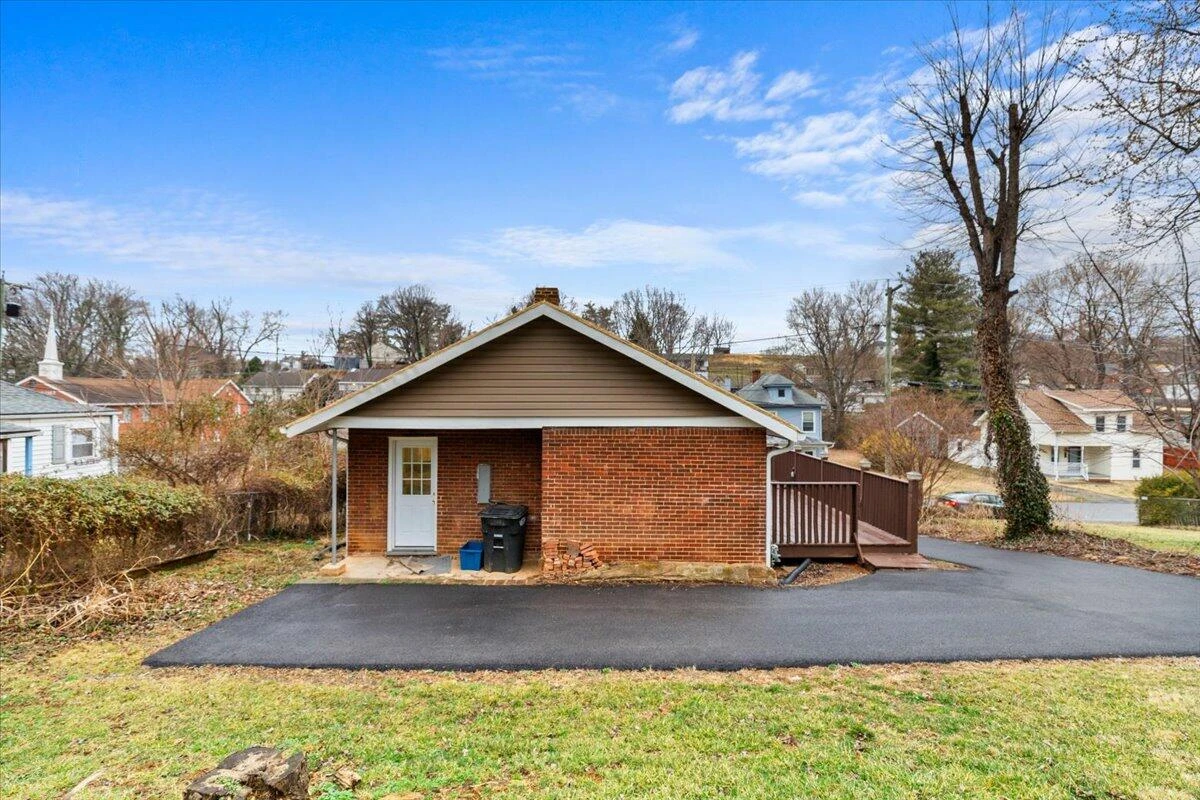 453 Dale AVE - Photo 14