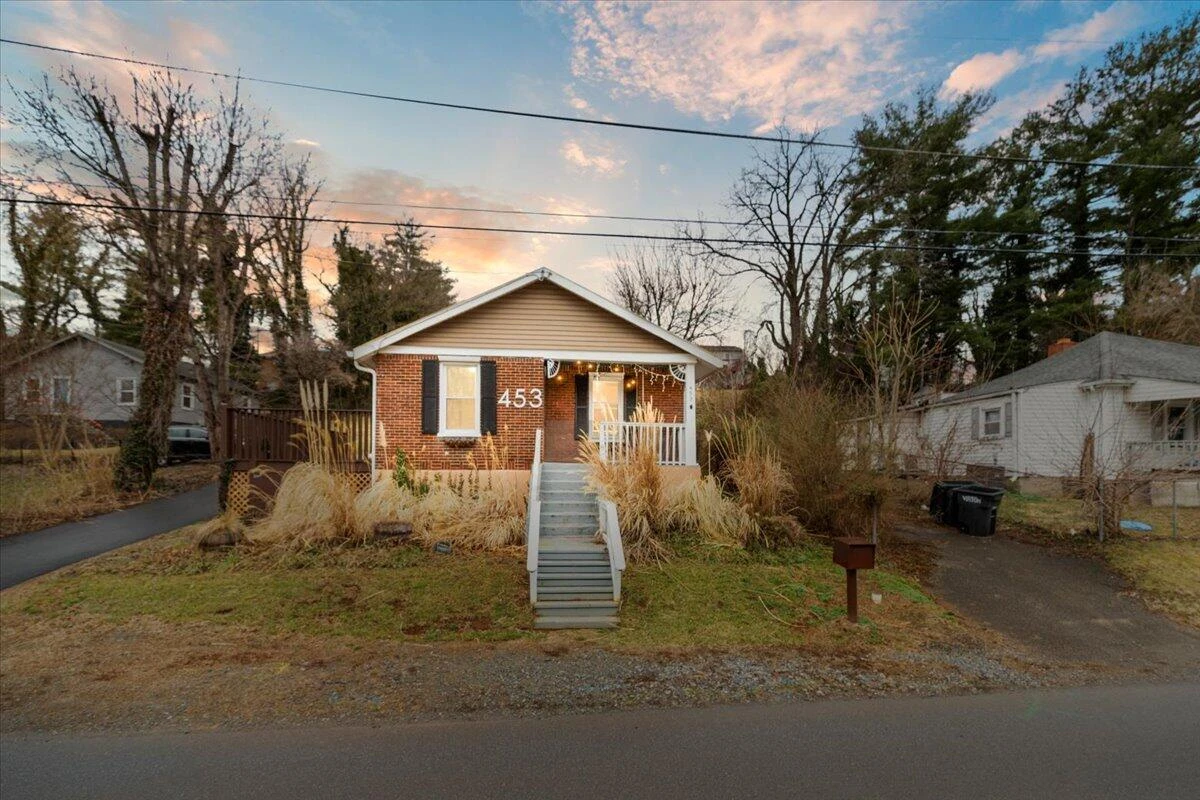 453 Dale AVE - Photo 2