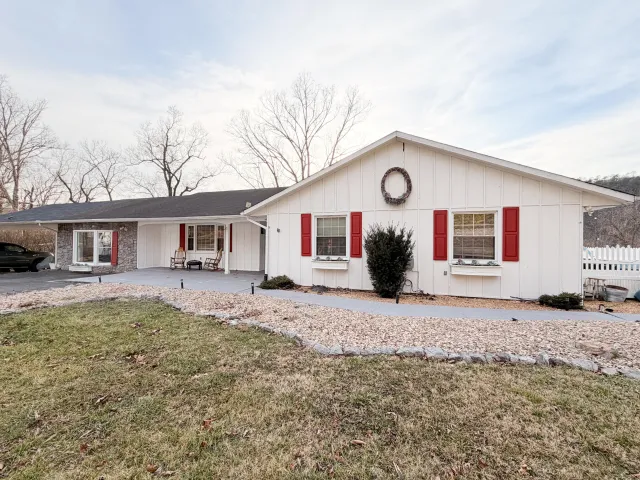 306 Woodbrook DR, Covington, VA, 24426