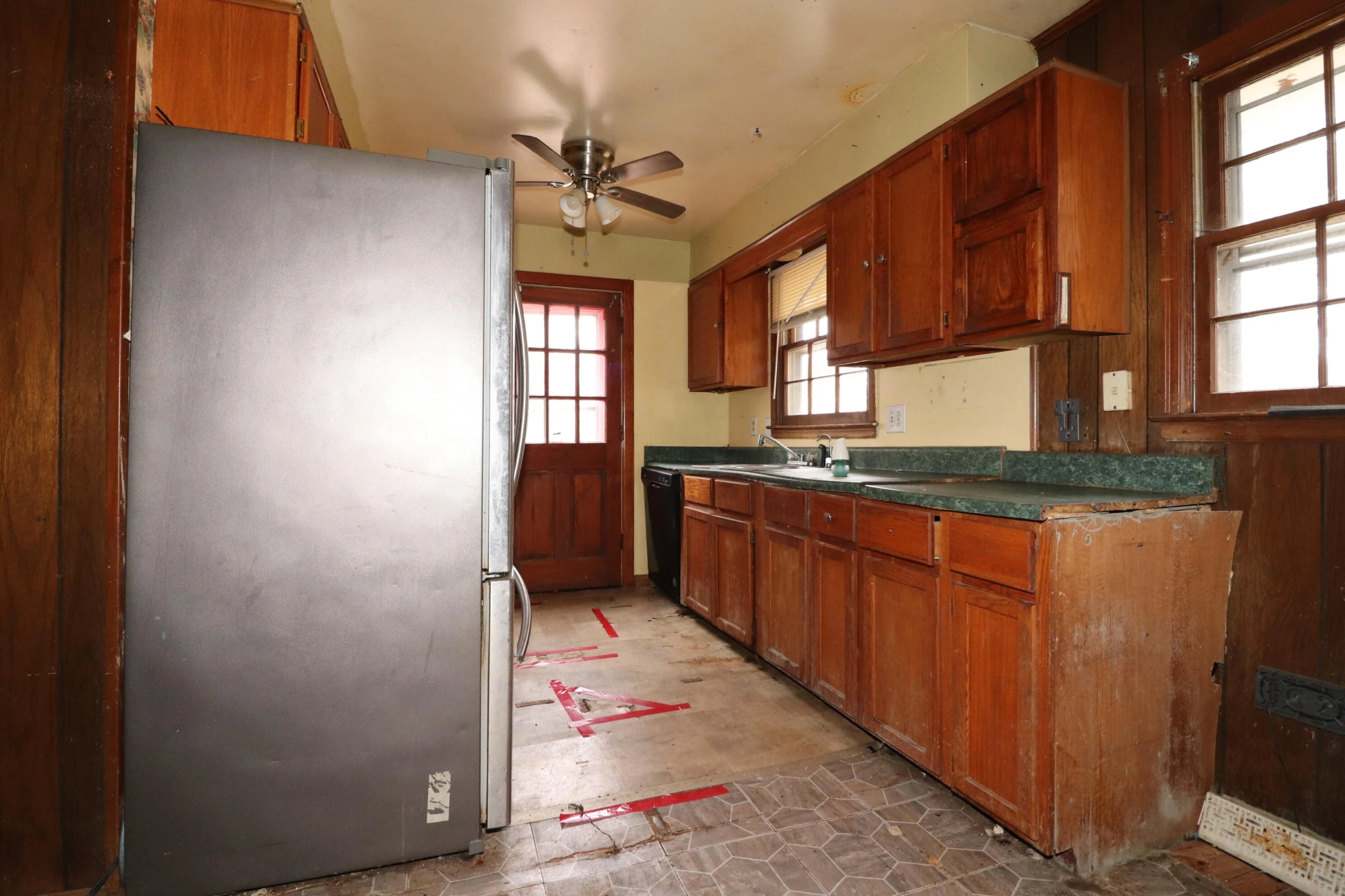 4504 Stonewall RD - Photo 4