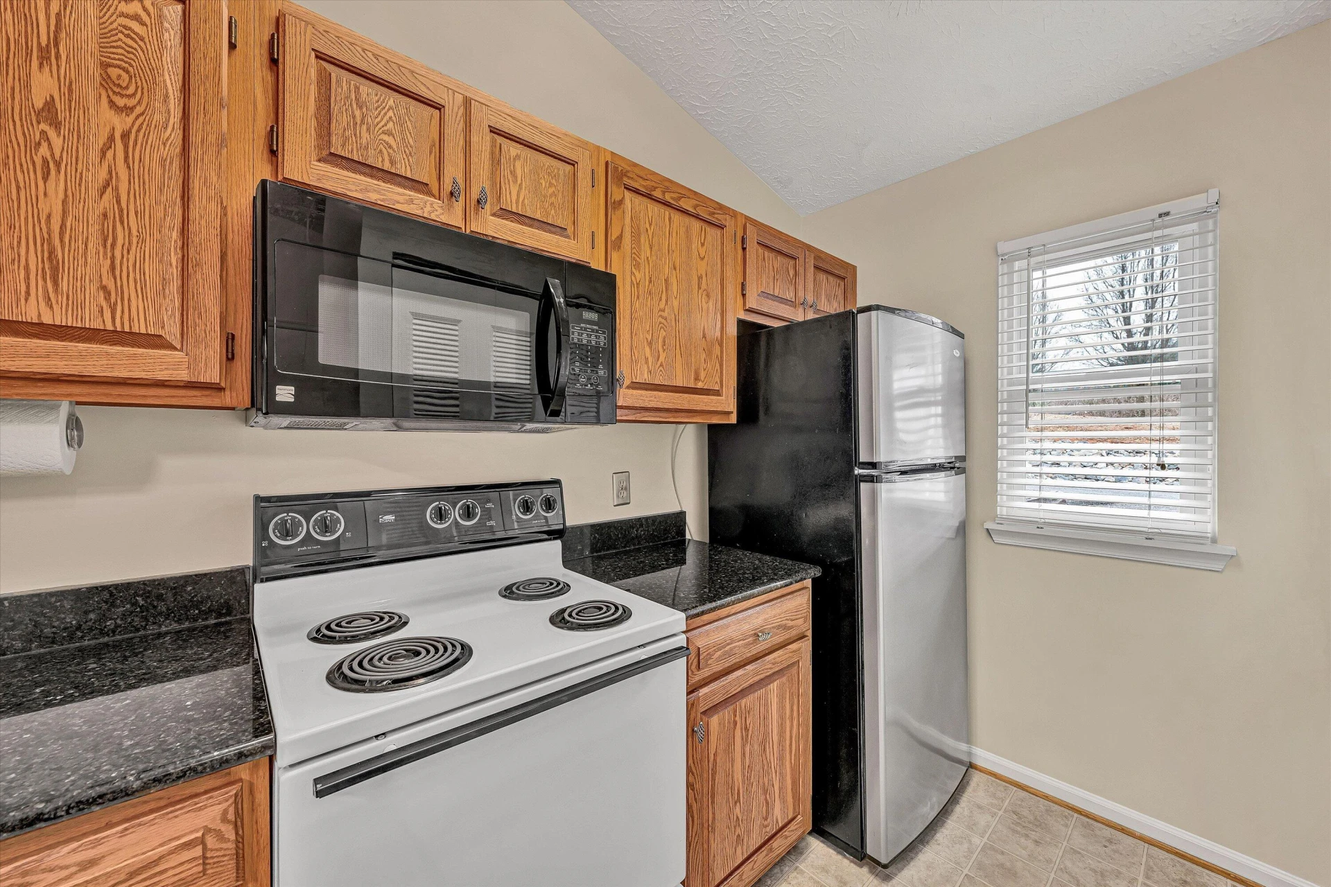 375 Tinkerview DR - Photo 6