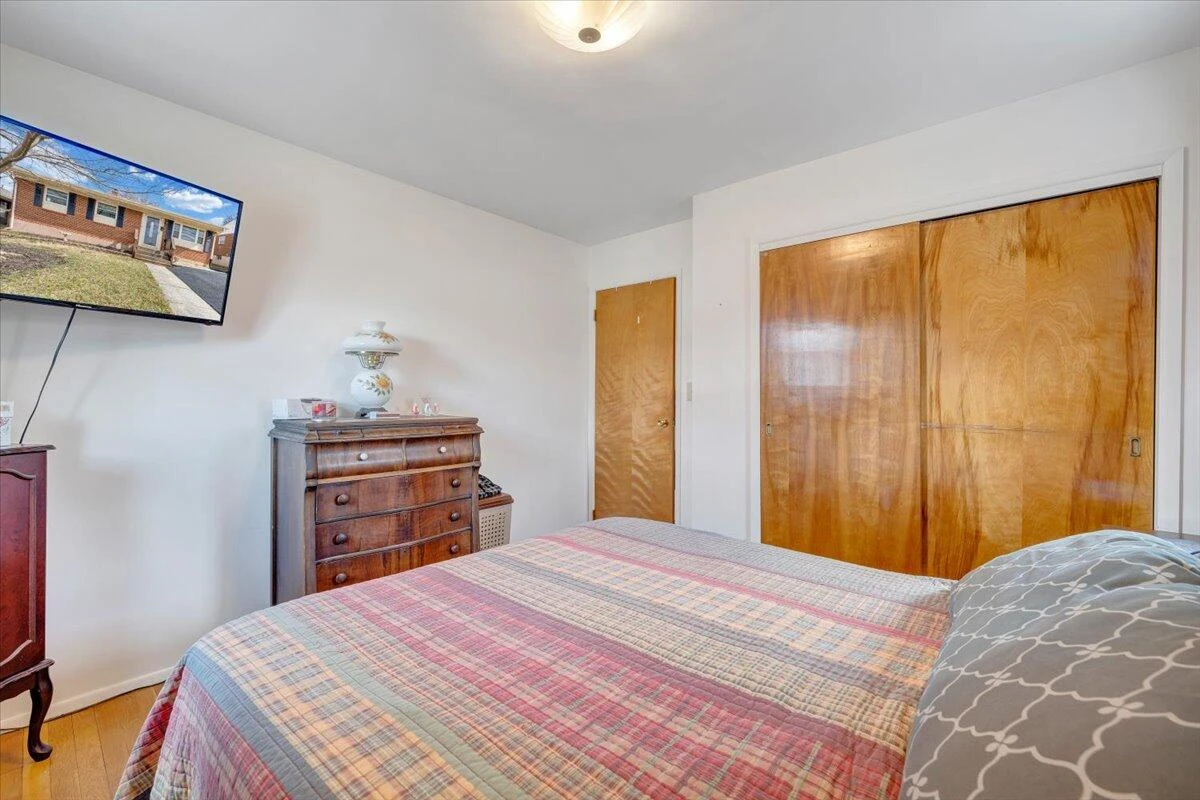 2241 Byrd AVE - Photo 14
