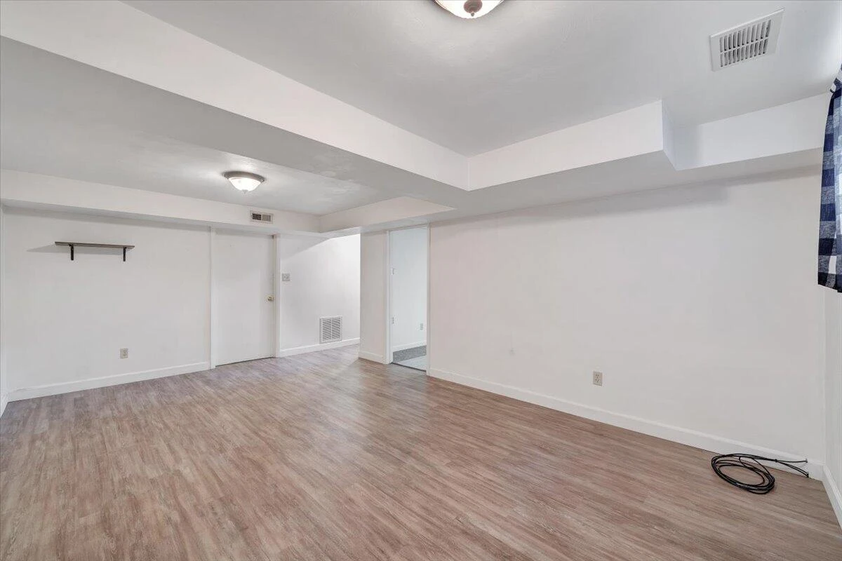 2241 Byrd AVE - Photo 23