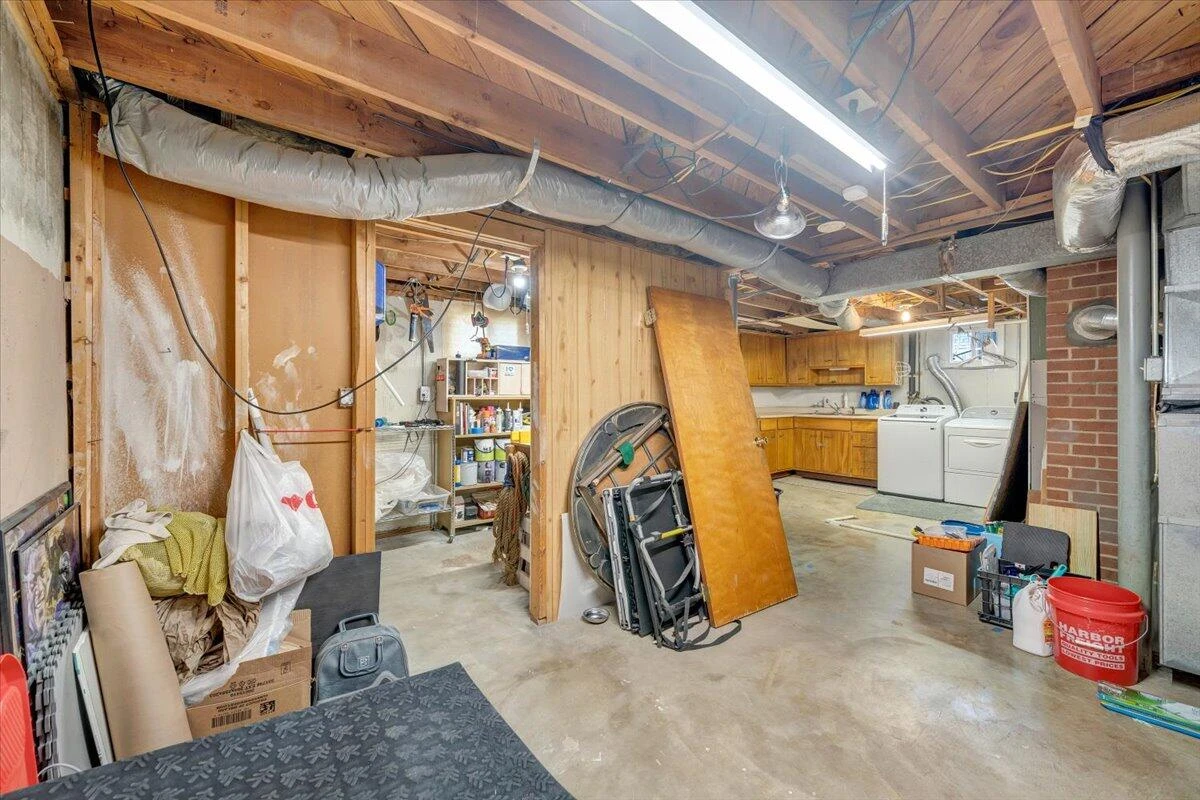 2241 Byrd AVE - Photo 28