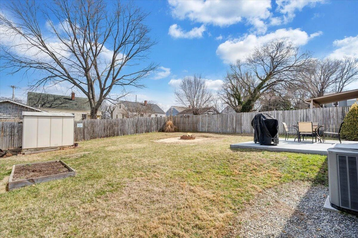2241 Byrd AVE - Photo 35