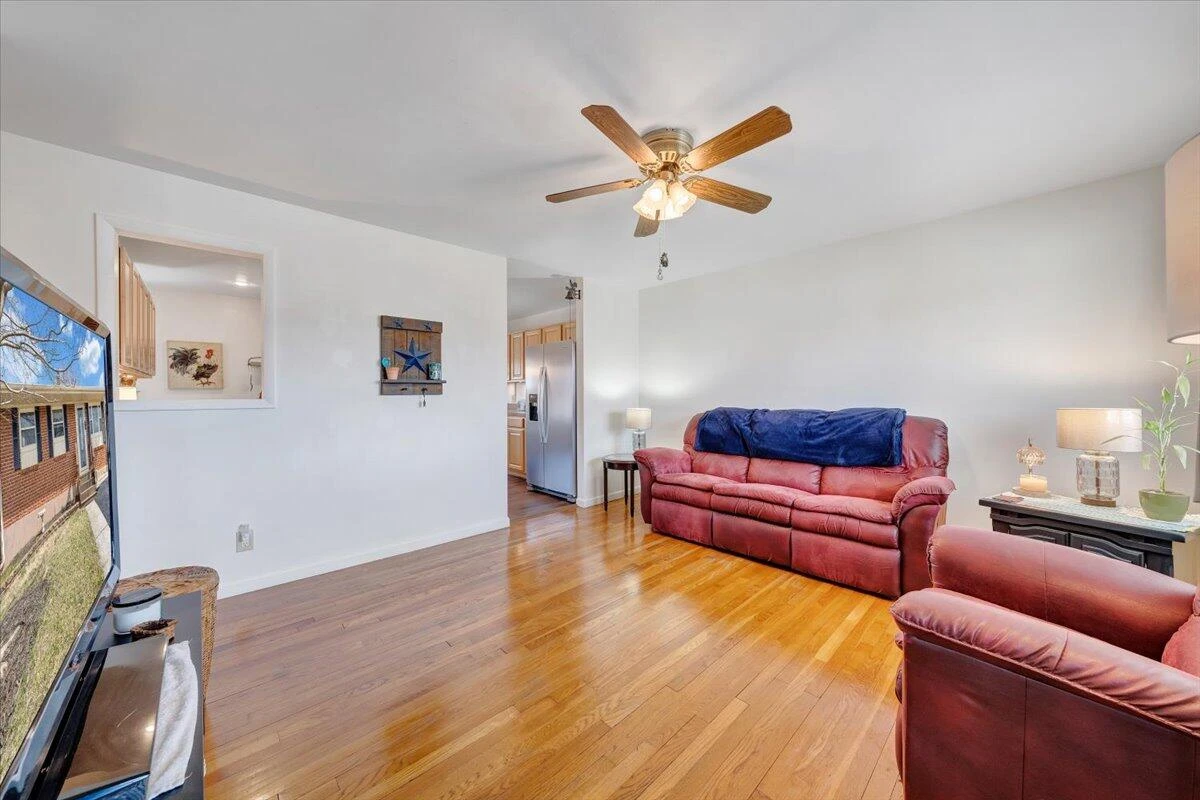 2241 Byrd AVE - Photo 7