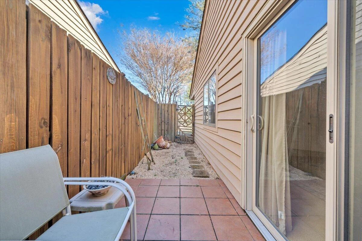 438 Windward DR - Photo 11