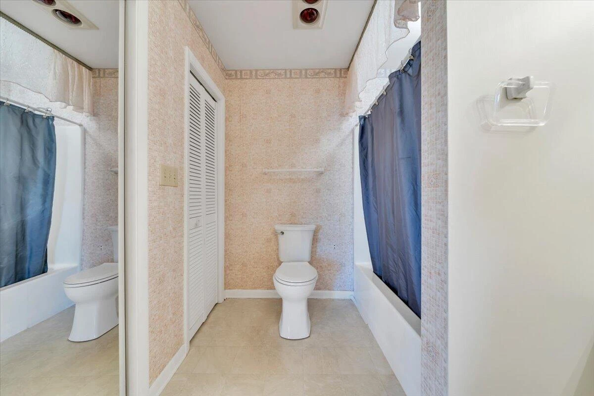 438 Windward DR - Photo 24