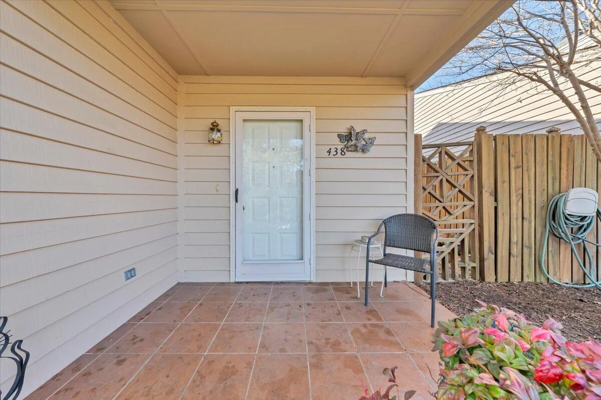 438 Windward DR - Photo 4