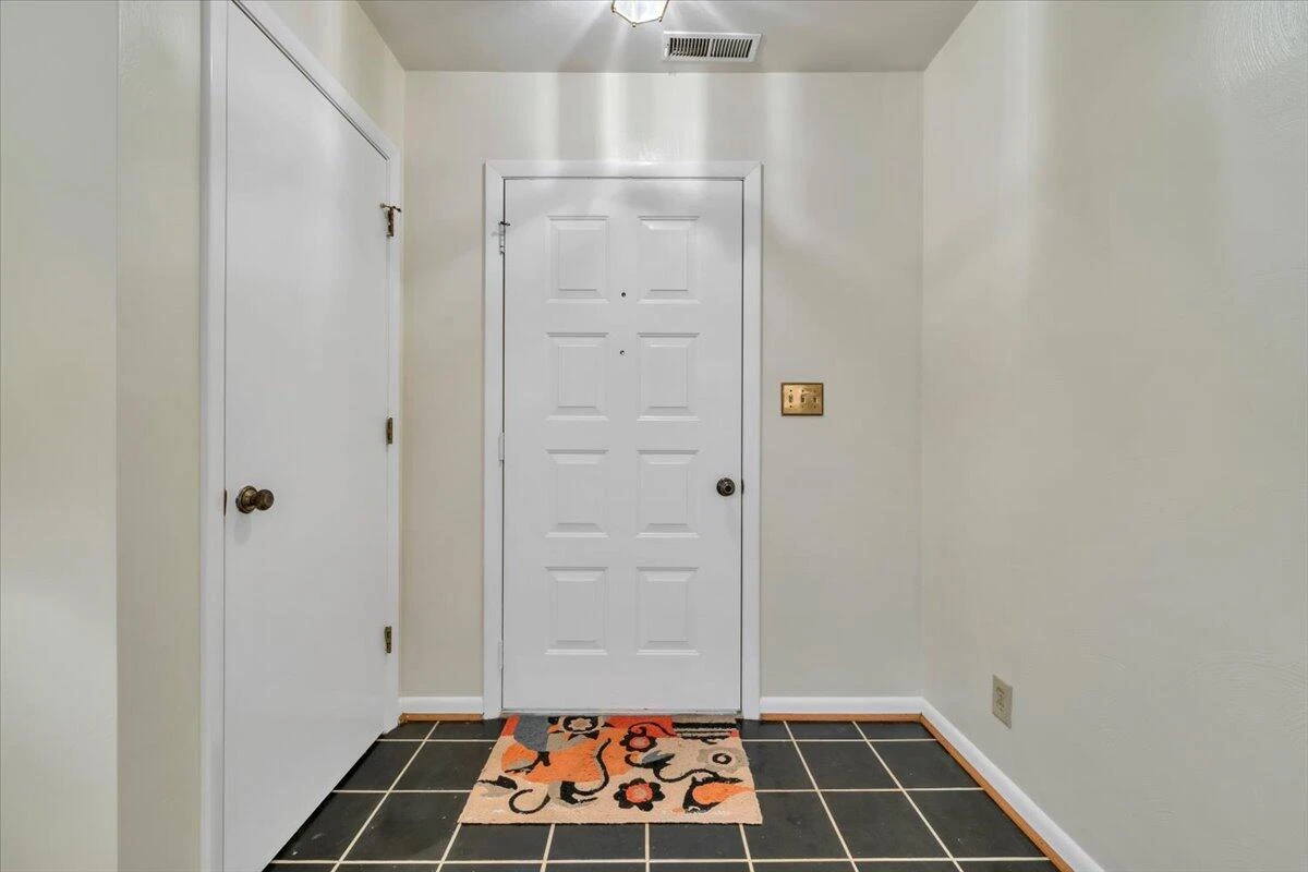 438 Windward DR - Photo 5