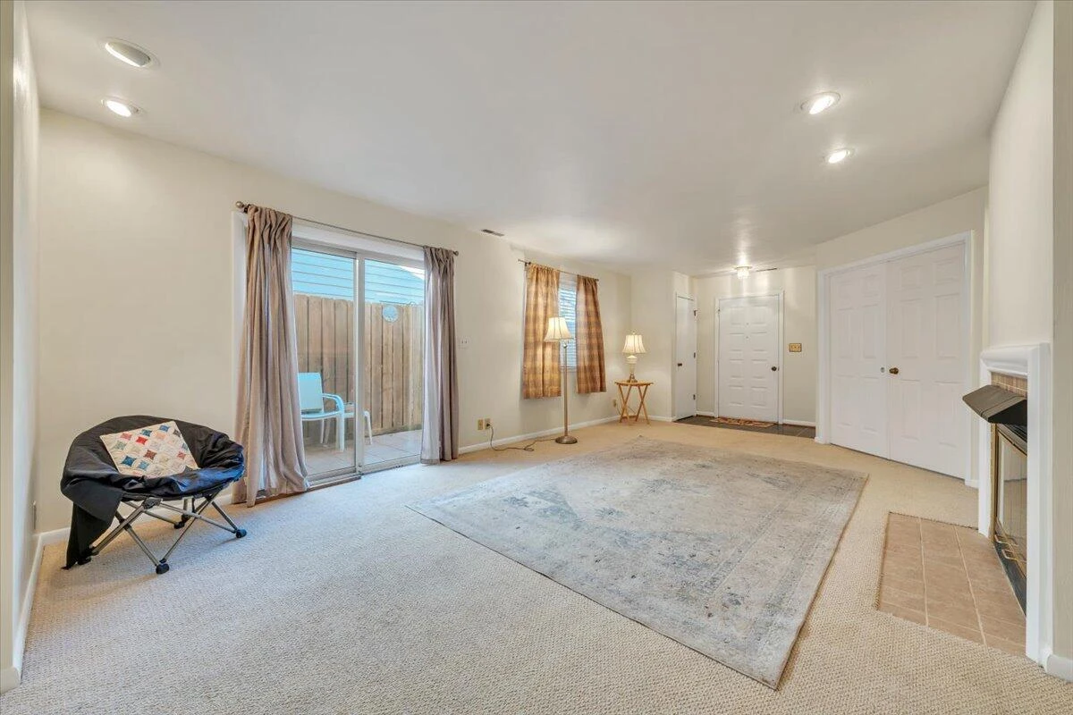 438 Windward DR - Photo 9