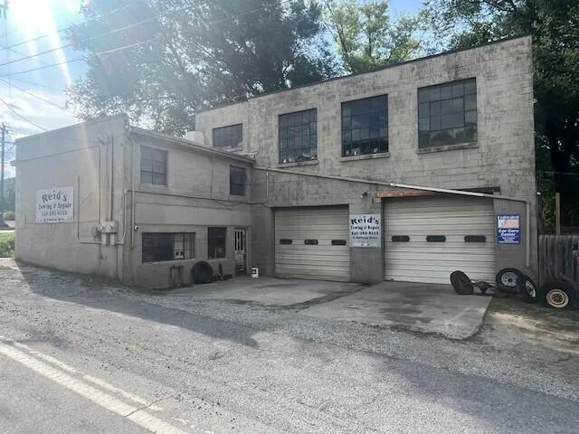 19908 Main ST, Buchanan, VA, 24066