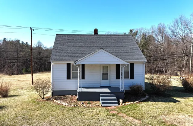 376 Southside DR