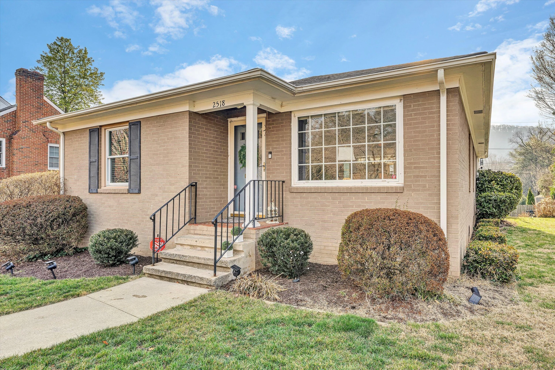 2518 Carolina AVE - Photo 3