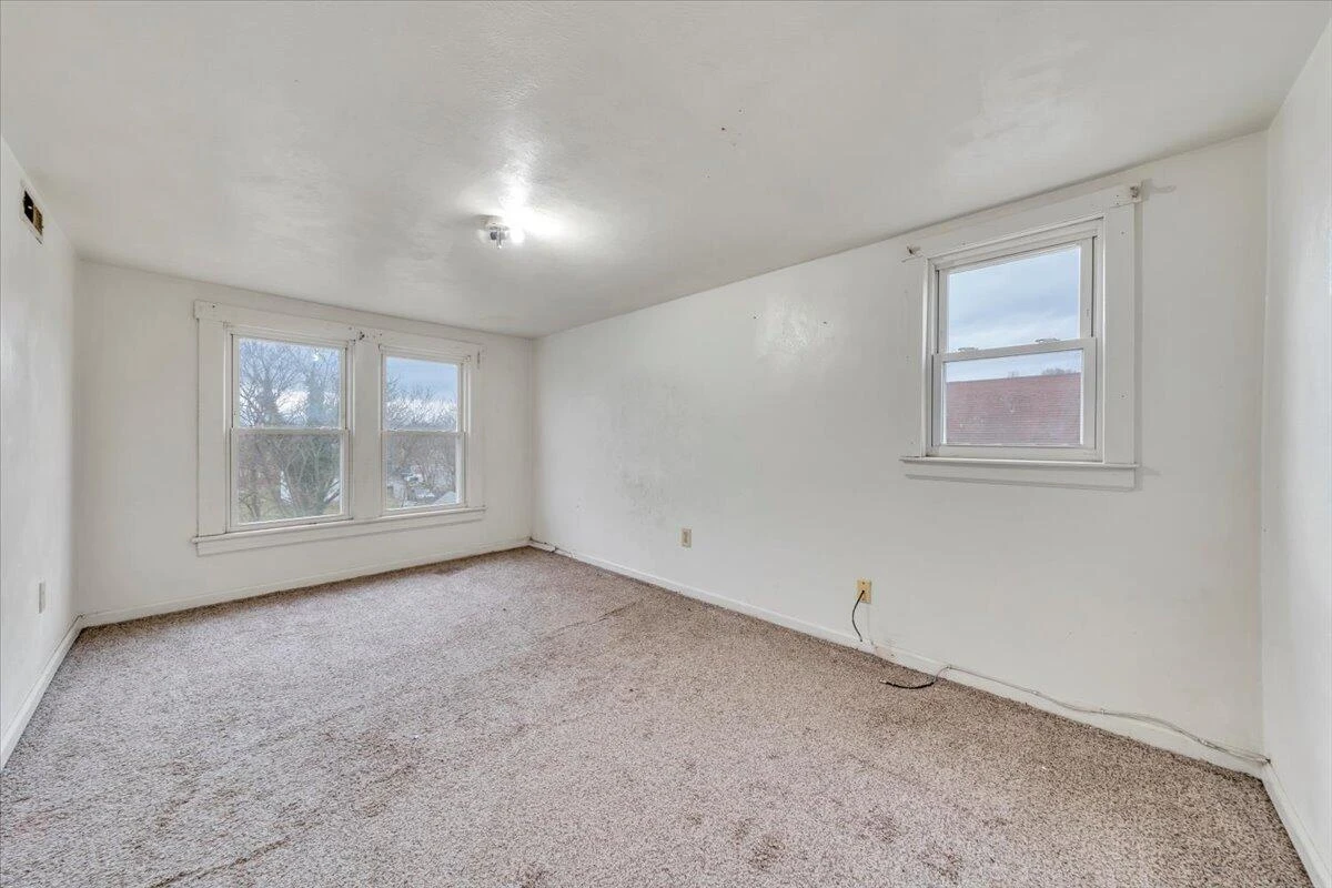 2810 Courtland RD - Photo 13