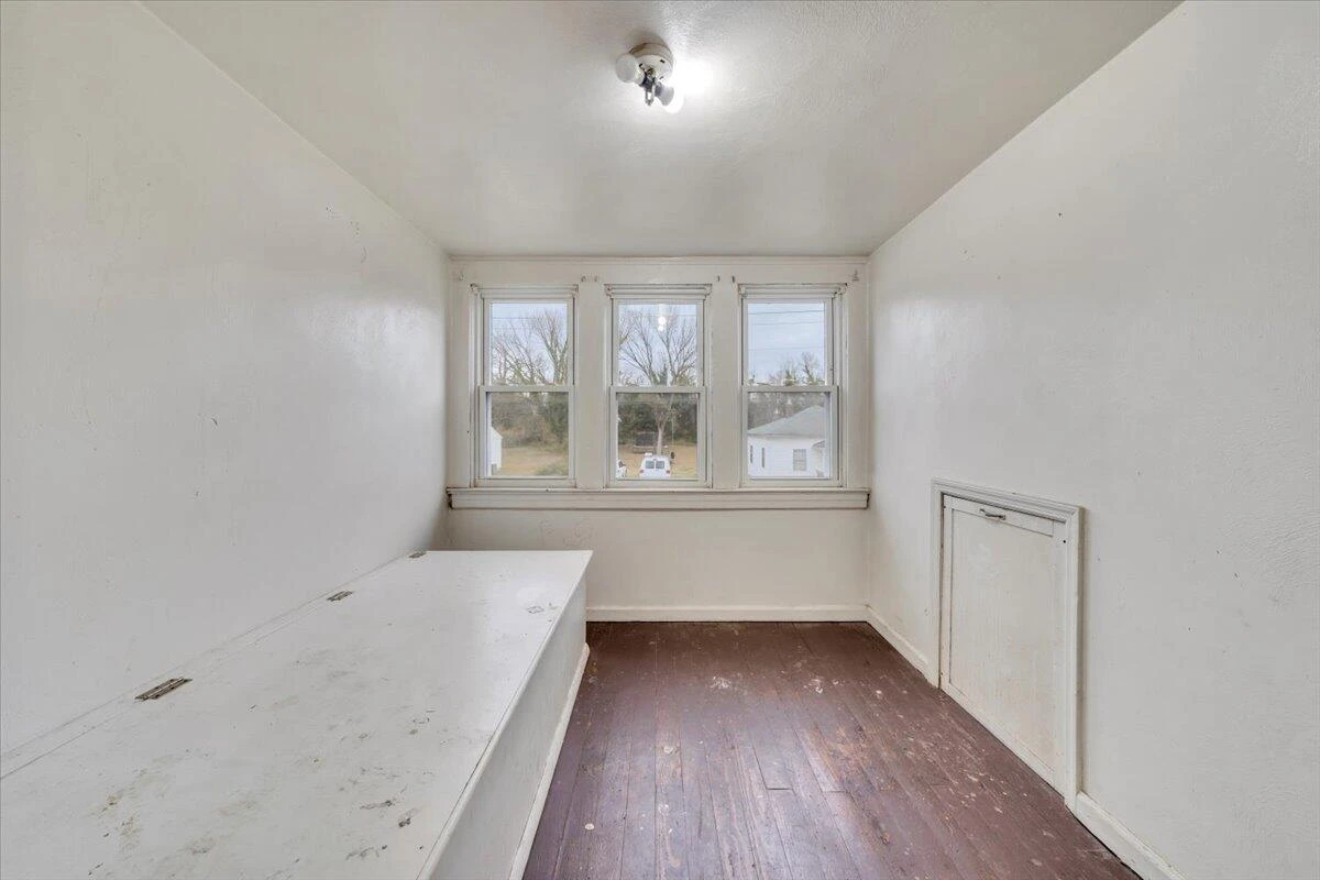 2810 Courtland RD - Photo 9