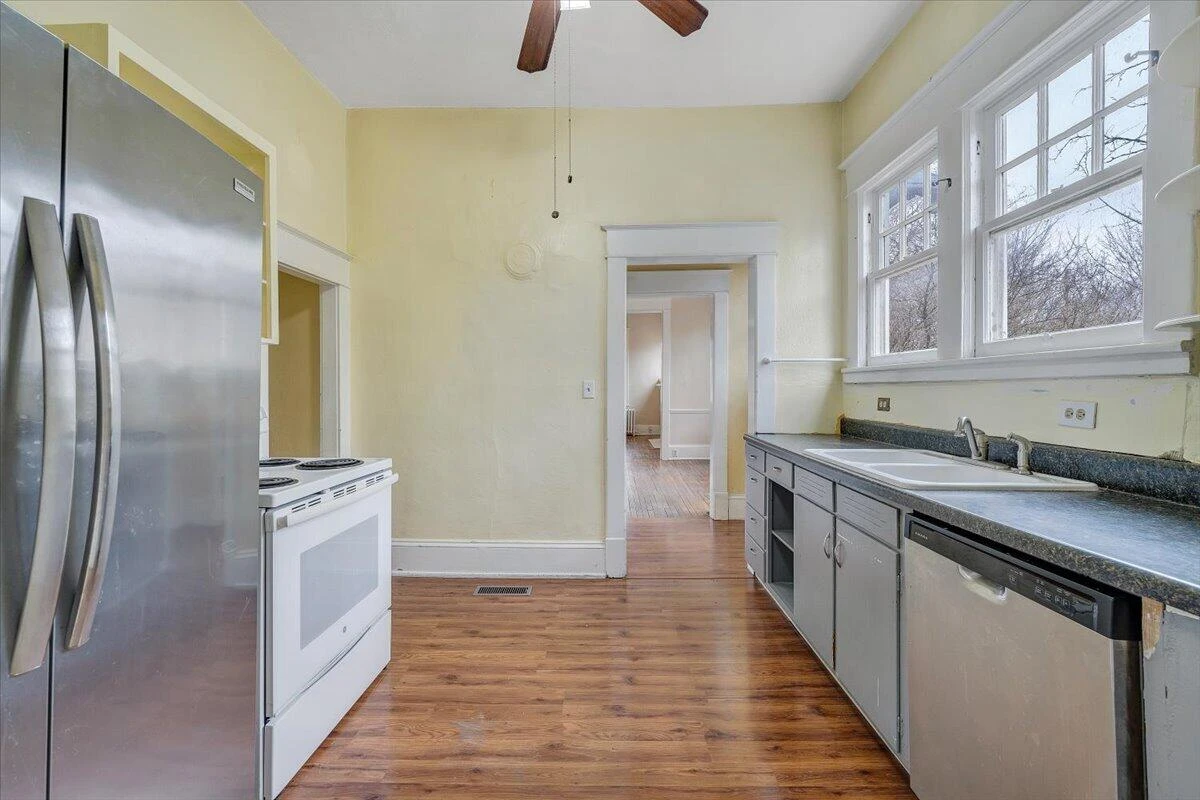 2117 Brandon AVE - Photo 28