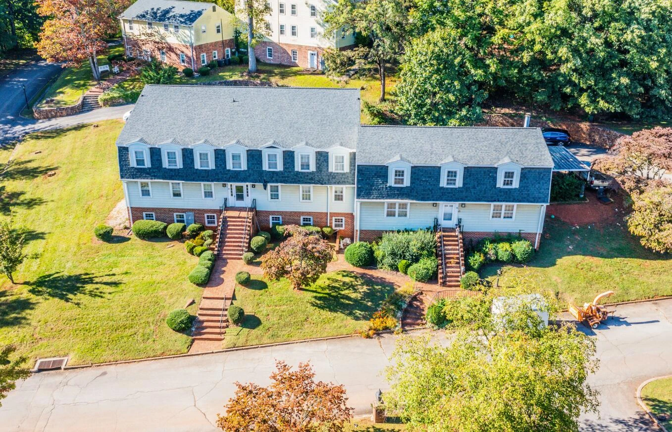803 King James ST - Photo 10