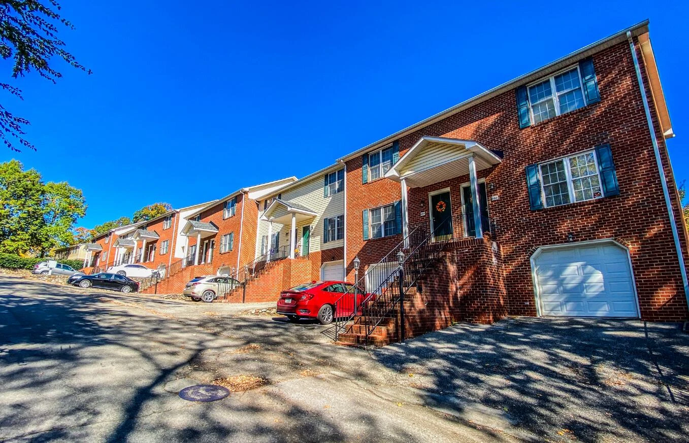 803 King James ST - Photo 11