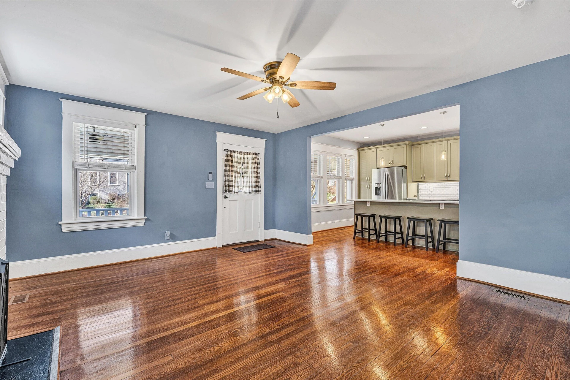 2031 Sherwood AVE - Photo 18