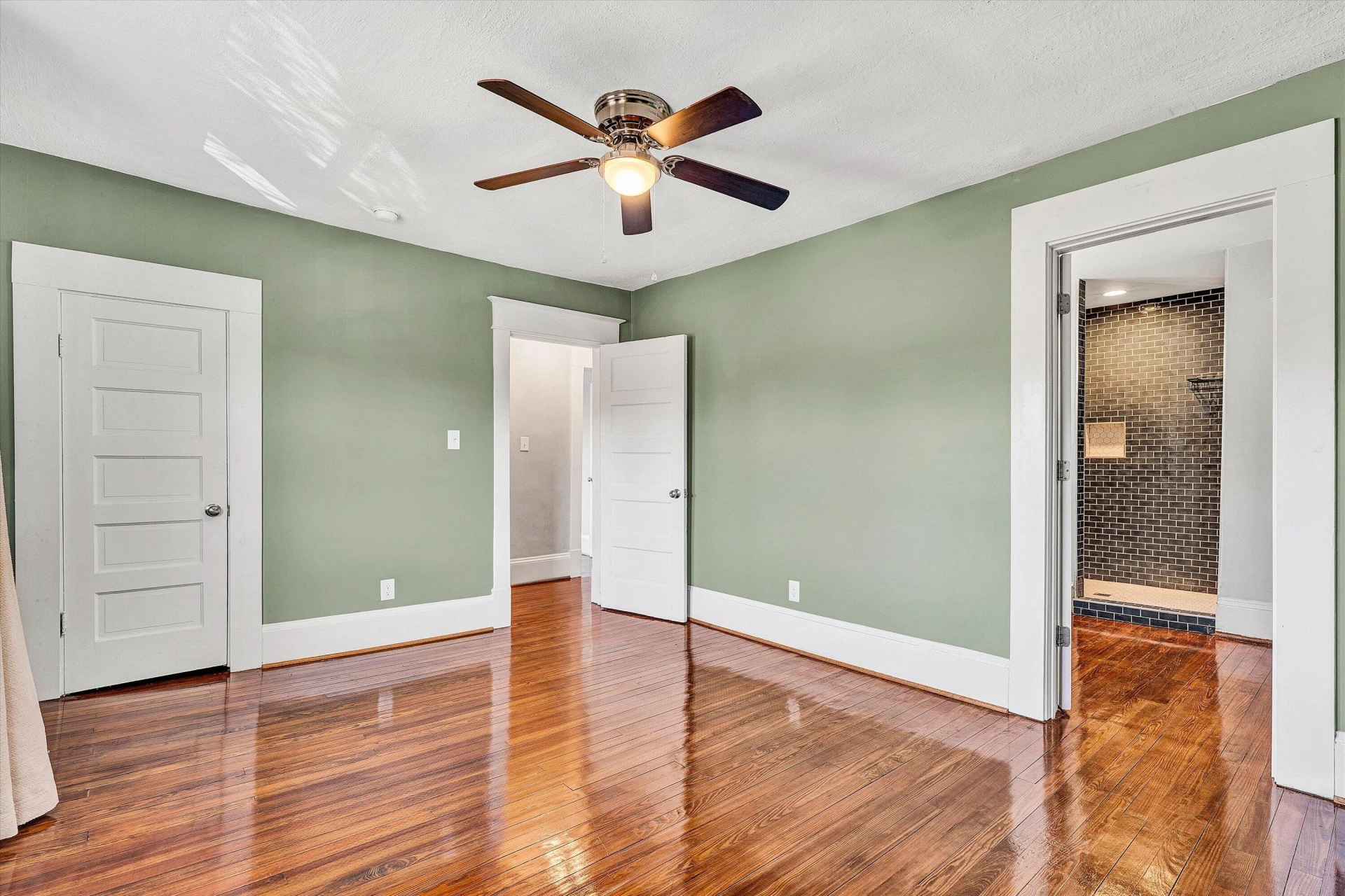 2031 Sherwood AVE - Photo 35