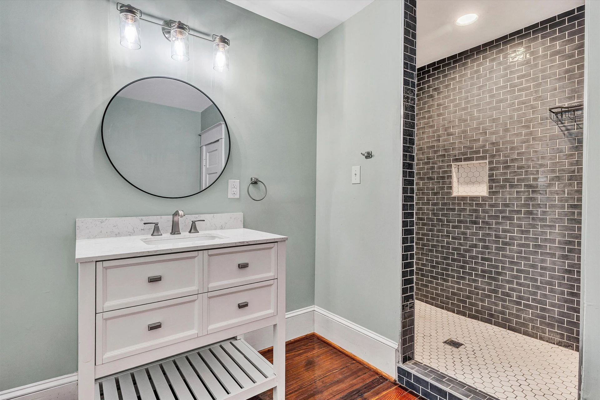2031 Sherwood AVE - Photo 36
