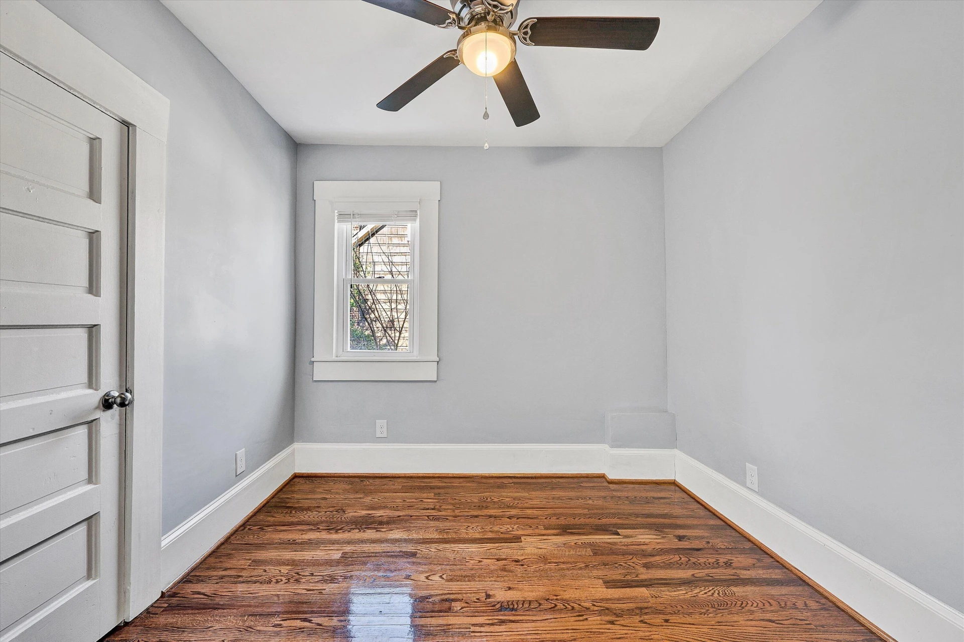 2031 Sherwood AVE - Photo 43