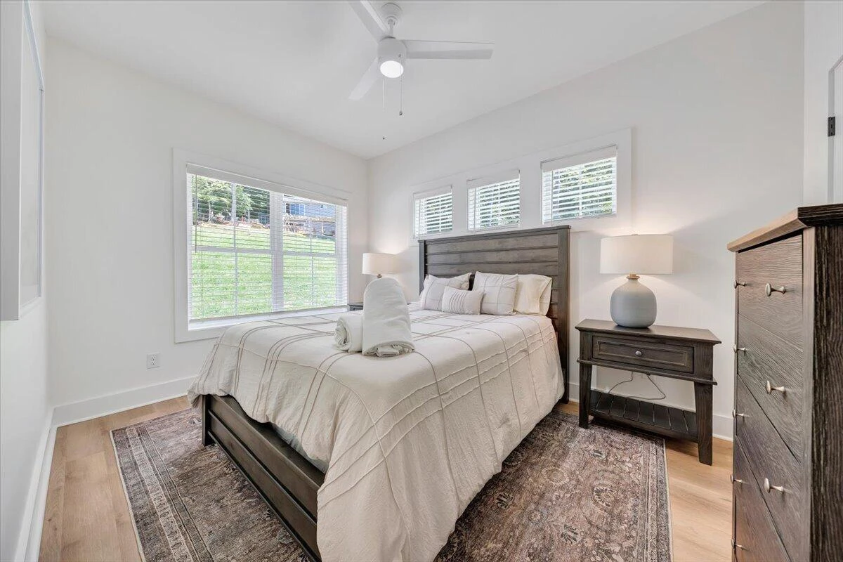 212 Driftwood CT - Photo 18