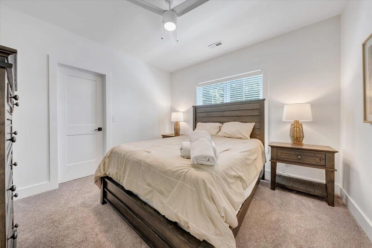 212 Driftwood CT - Photo 36