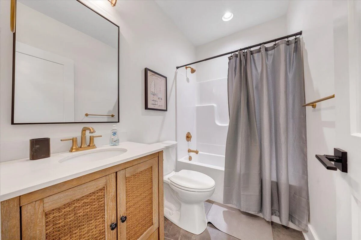 212 Driftwood CT - Photo 37