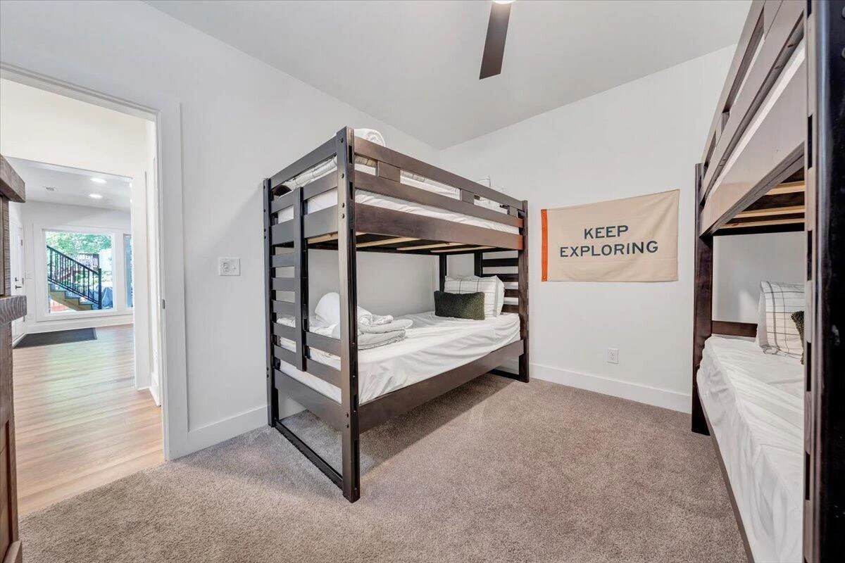 212 Driftwood CT - Photo 38