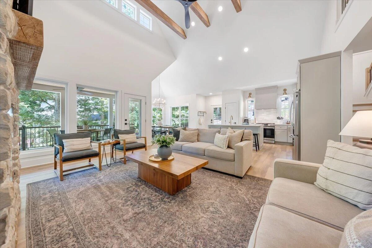 212 Driftwood CT - Photo 9