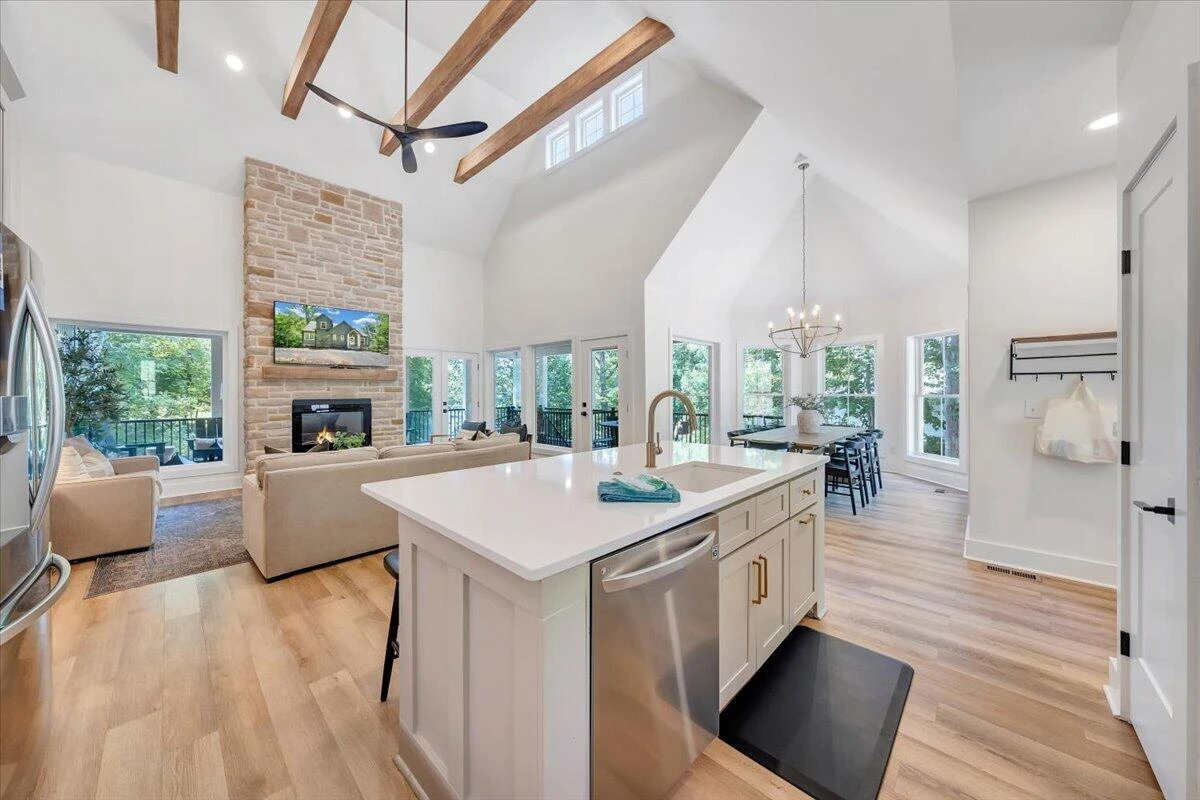 212 Driftwood CT - Photo 11