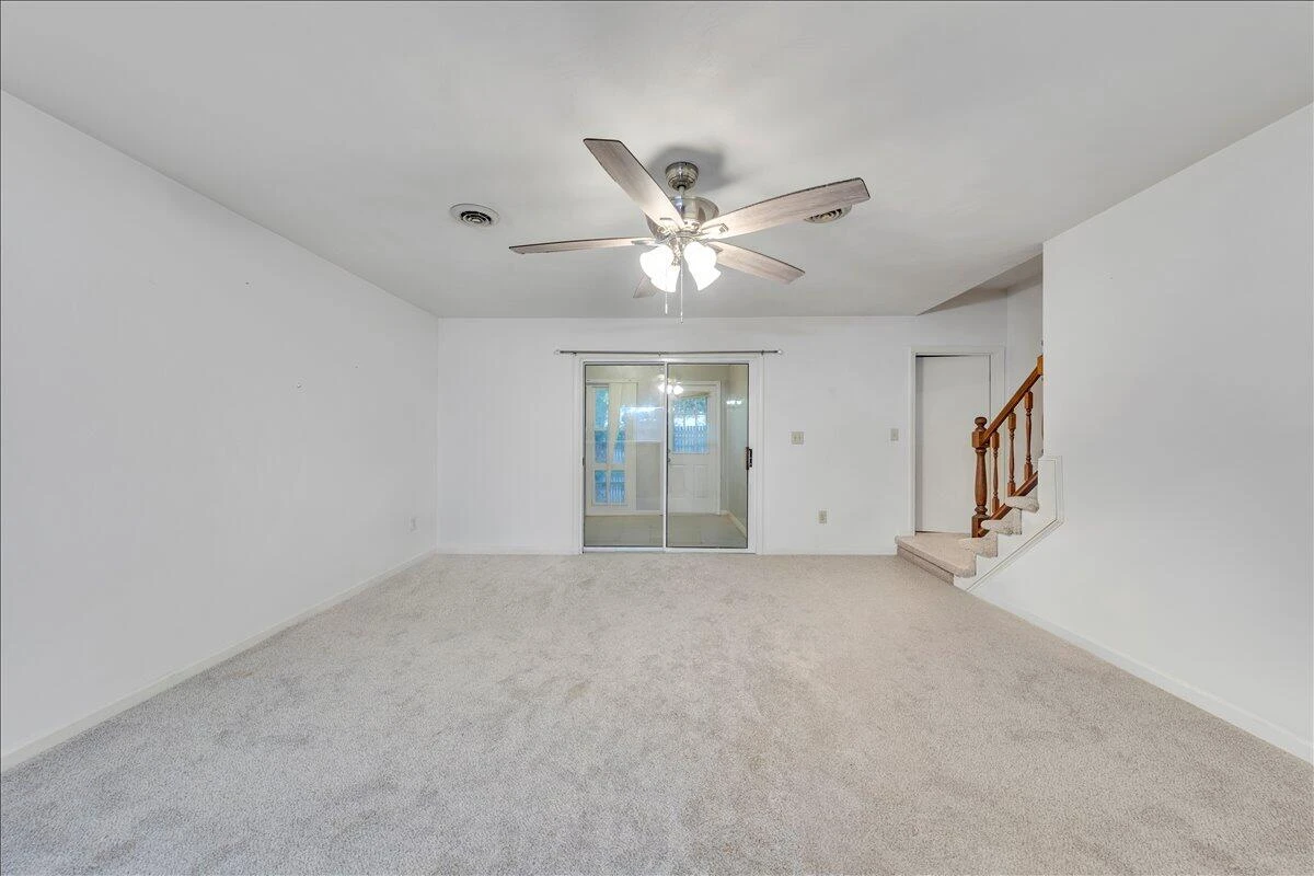 435 Burwell ST - Photo 14