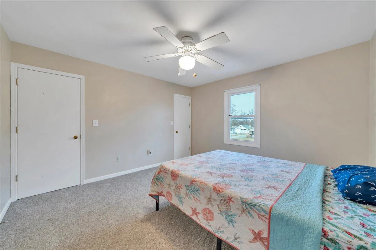 435 Burwell ST - Photo 24