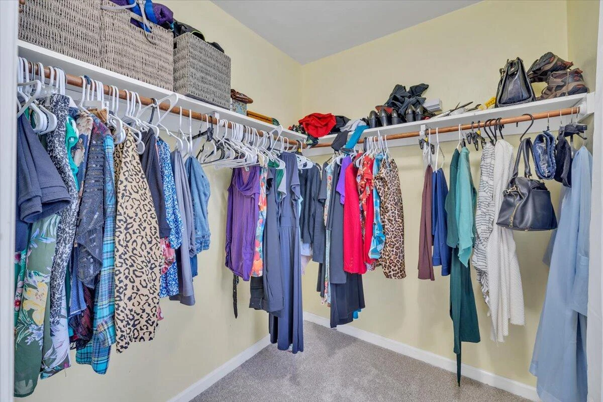 435 Burwell ST - Photo 26