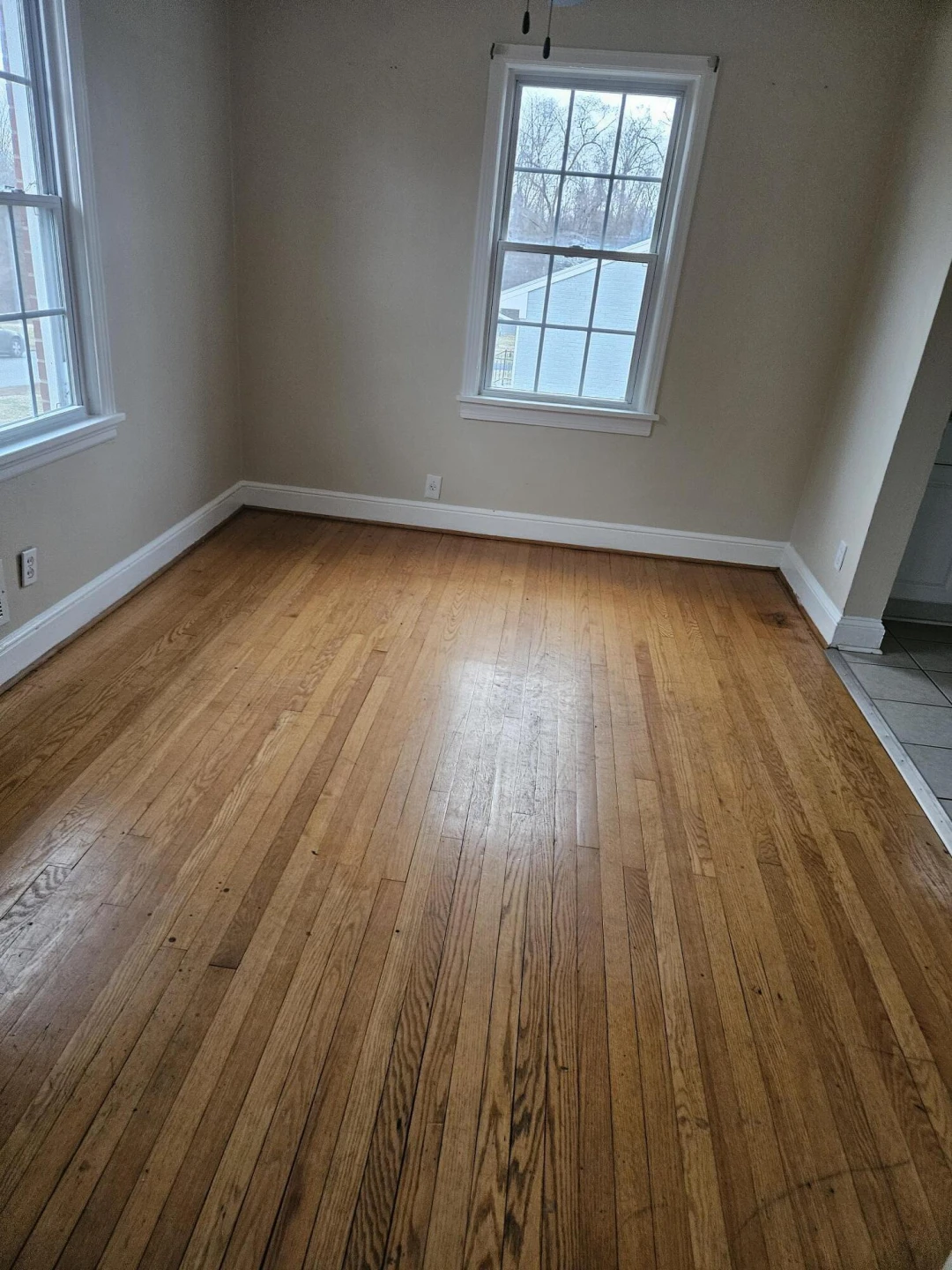 2718 Meadowview DR - Photo 4